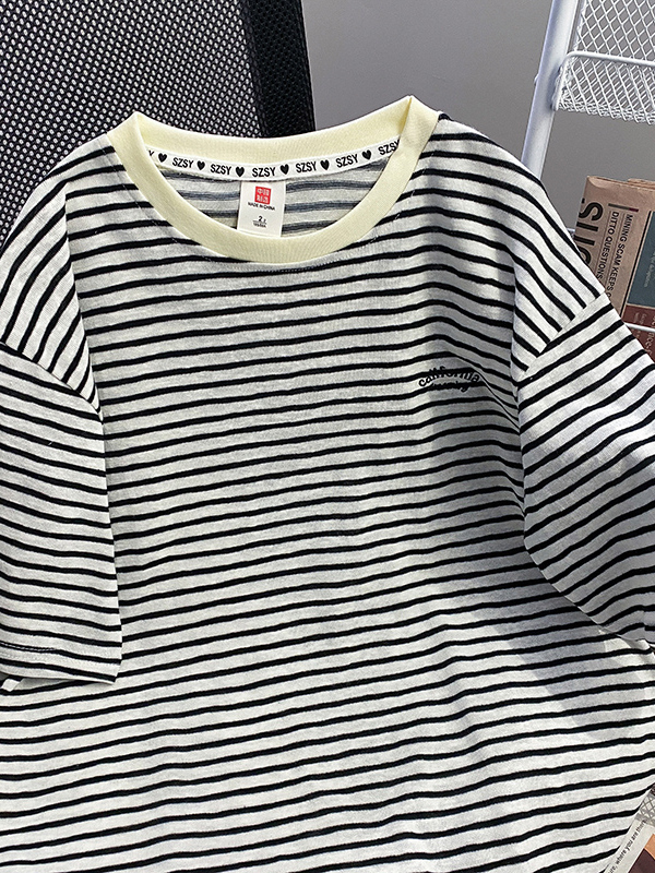 Unisexowa koszulka z krótkim r – Summer Clothing Outlet recenzja i cena